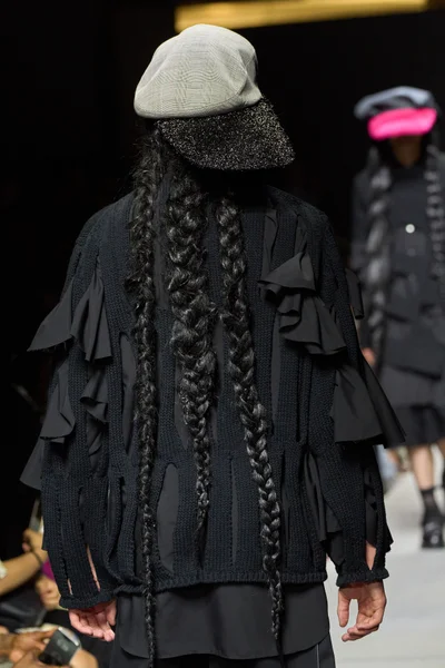 Look 49